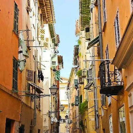 Heart Of Old Town *